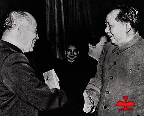 1959年毛澤東同志親切接見全國著名勞動(dòng)模范、鞍鋼老英雄孟泰